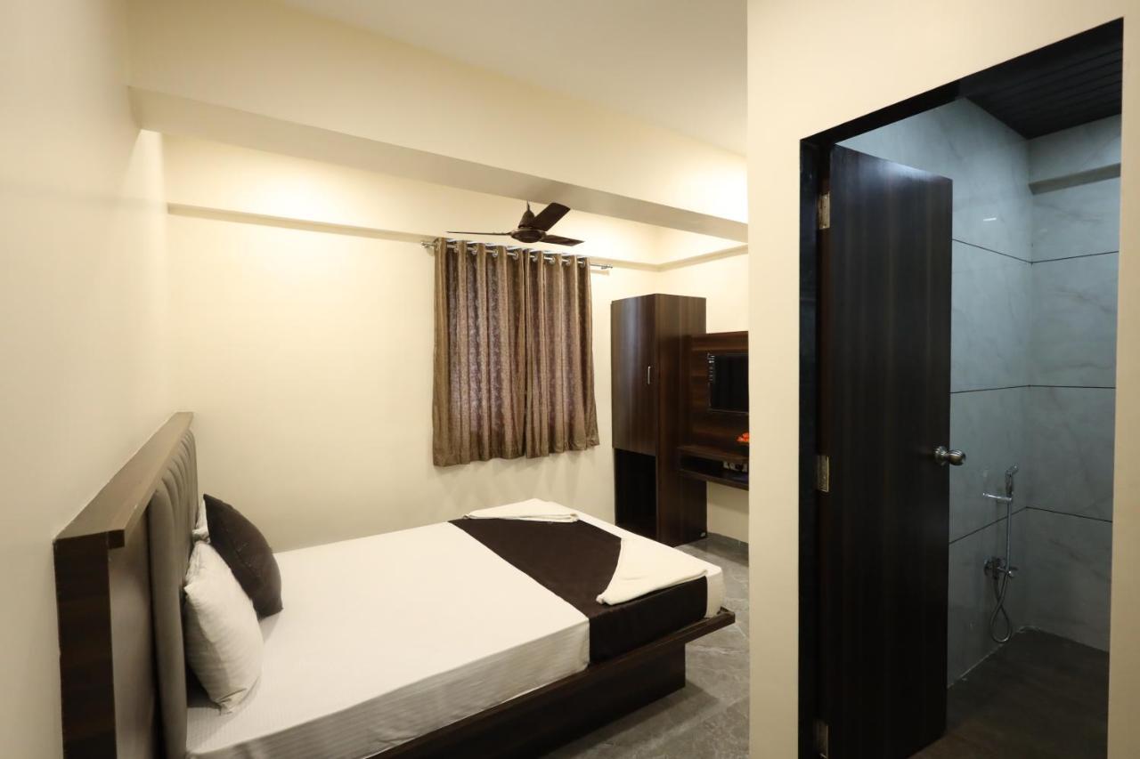 R K Residency Mahape Hotel Navi Mumbai Exterior photo